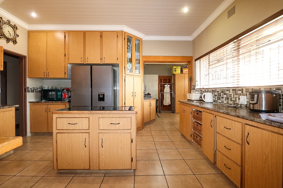 4 Bedroom Property for Sale in Declercqville North West